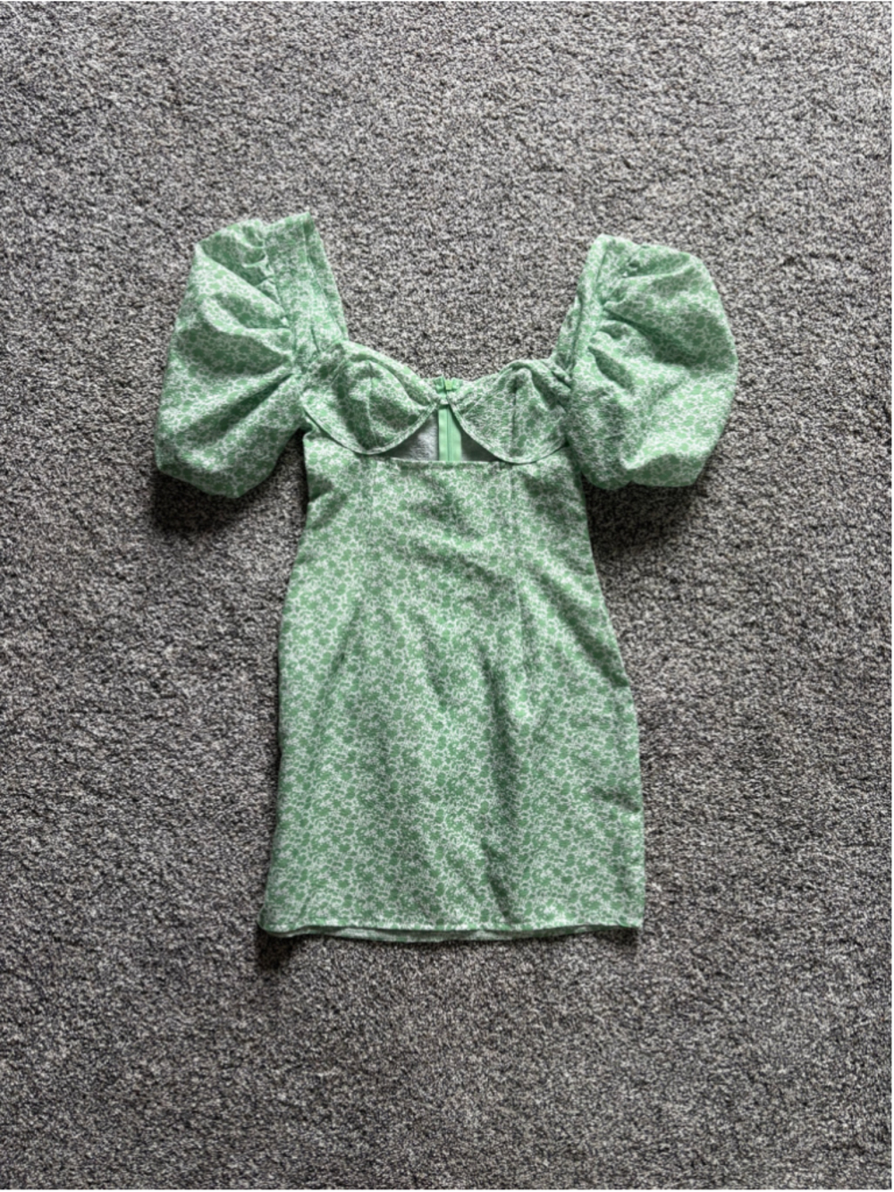 PLT Mint Green Bodycon Puff Sleeve Mini Dress with Sweetheart Neckline - Picture 3 of 3